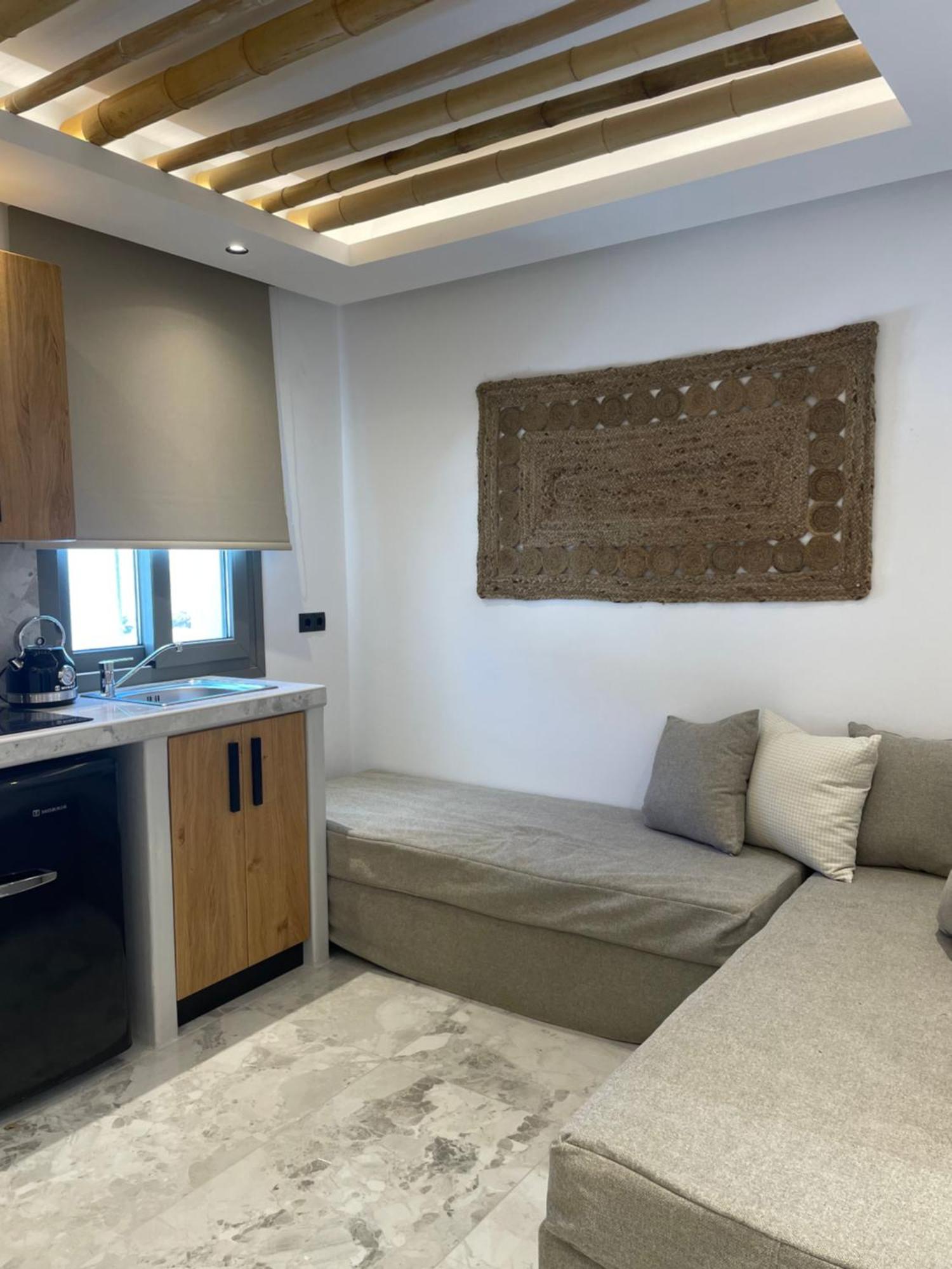 Latramys Suites Mikri Vigla Exteriör bild