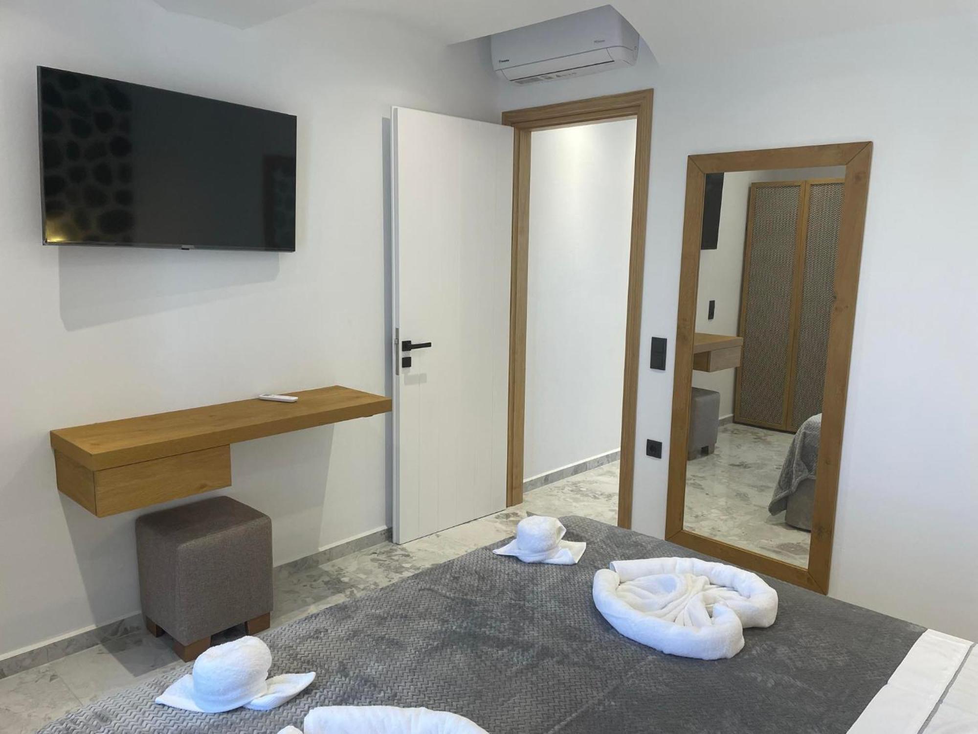 Latramys Suites Mikri Vigla Exteriör bild