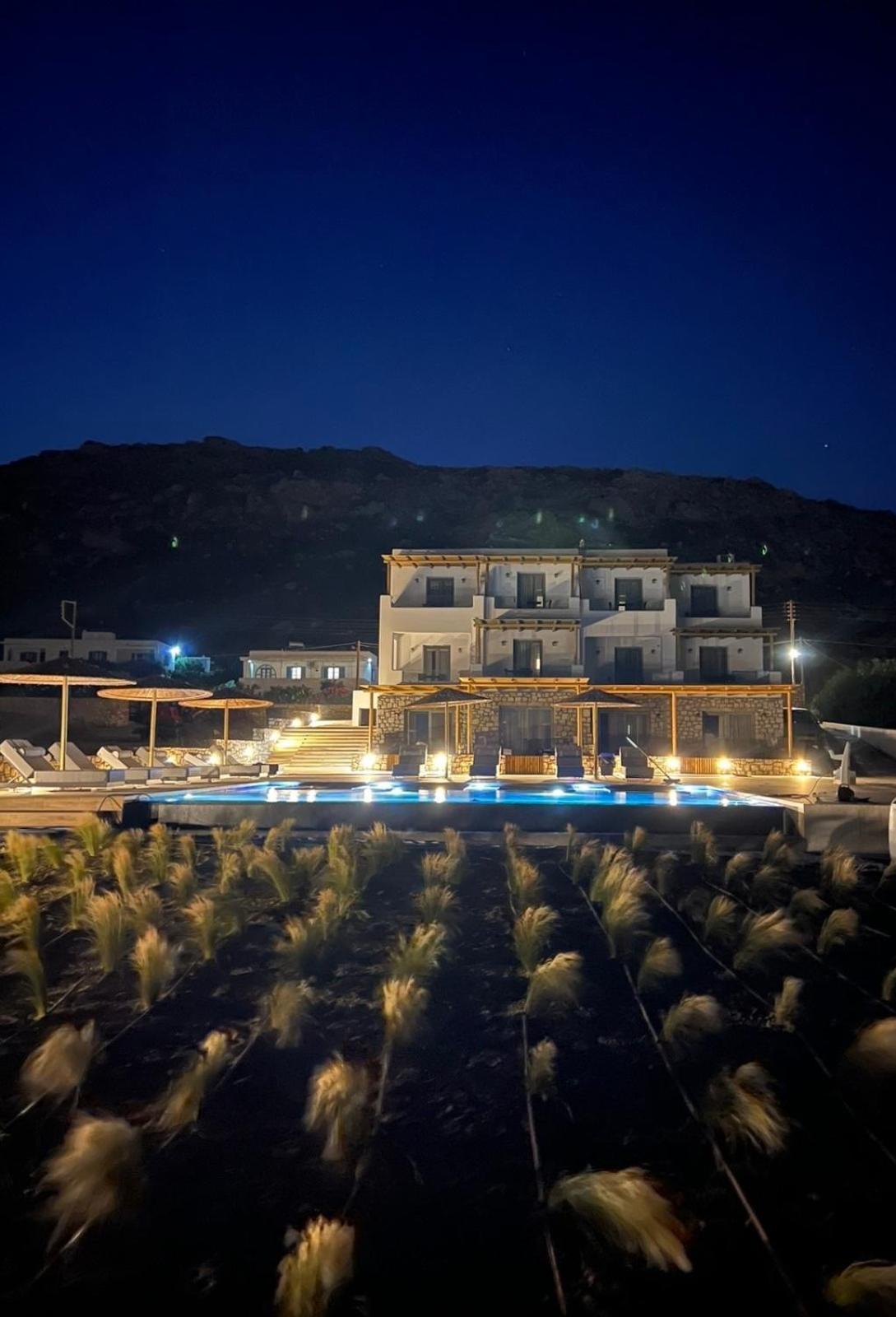 Latramys Suites Mikri Vigla Exteriör bild